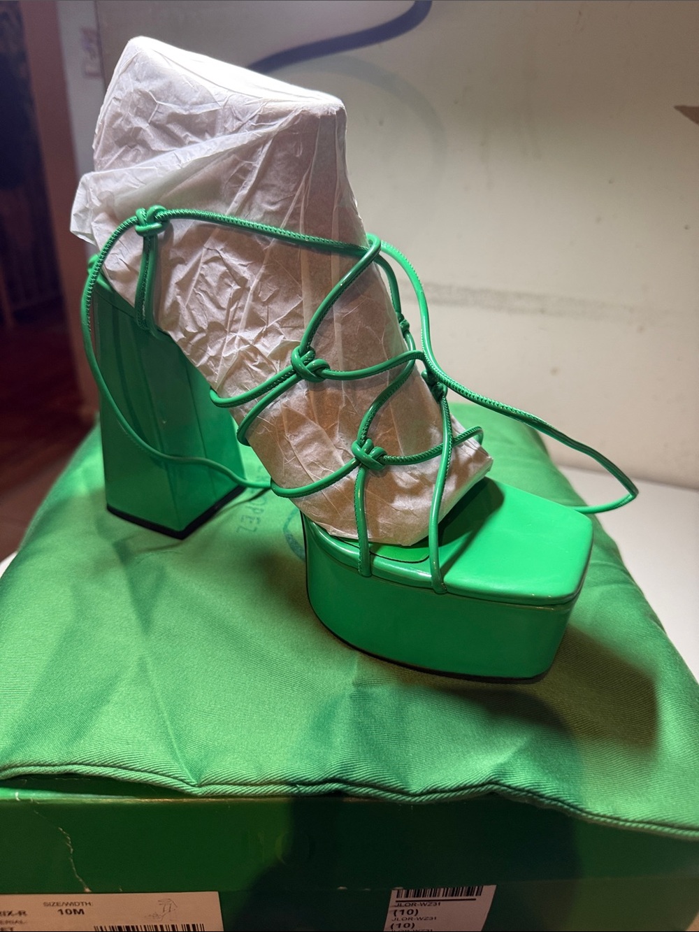 Jennifer Lopez Green Strappy Platform Block Heel Sandals